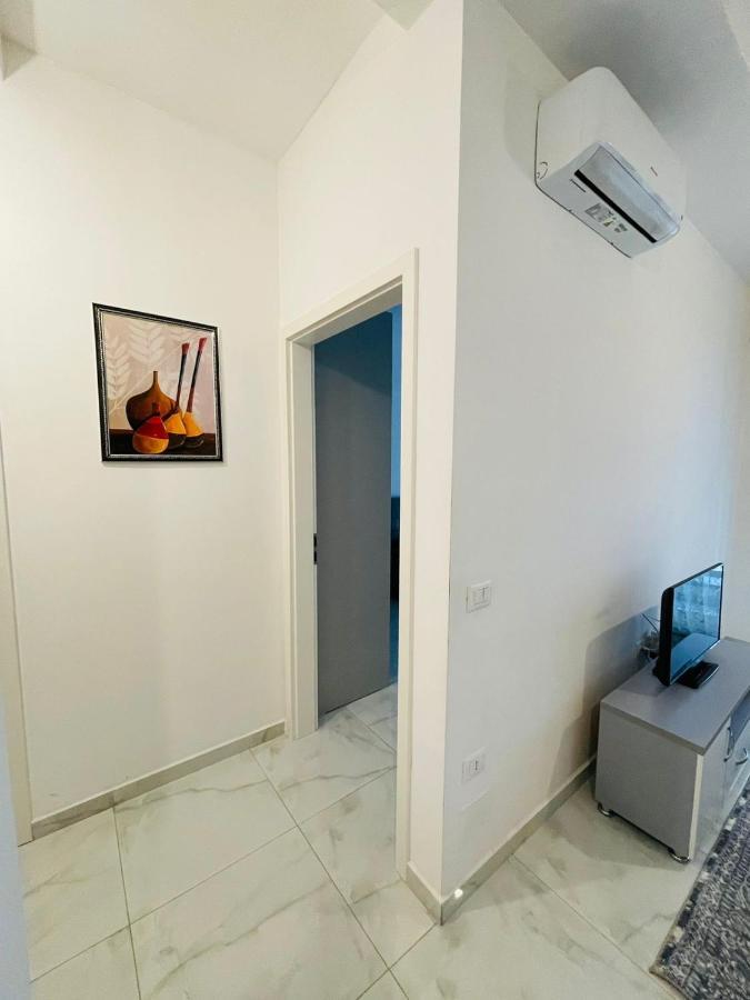 Second 1 Apartment *